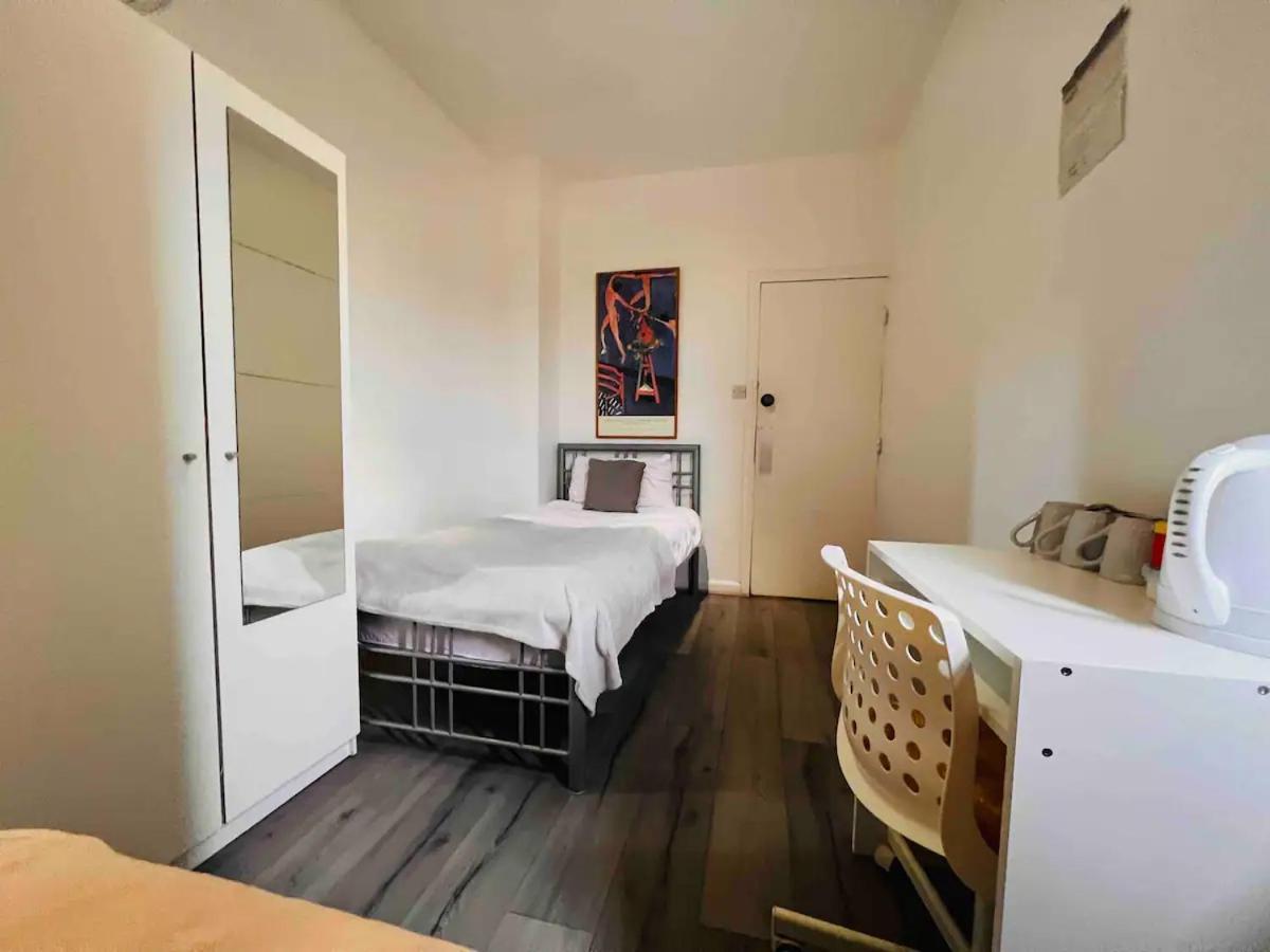 St Pancras Private Rooms Лондон Екстер'єр фото