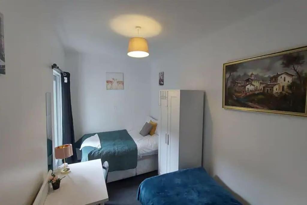 St Pancras Private Rooms Лондон Екстер'єр фото